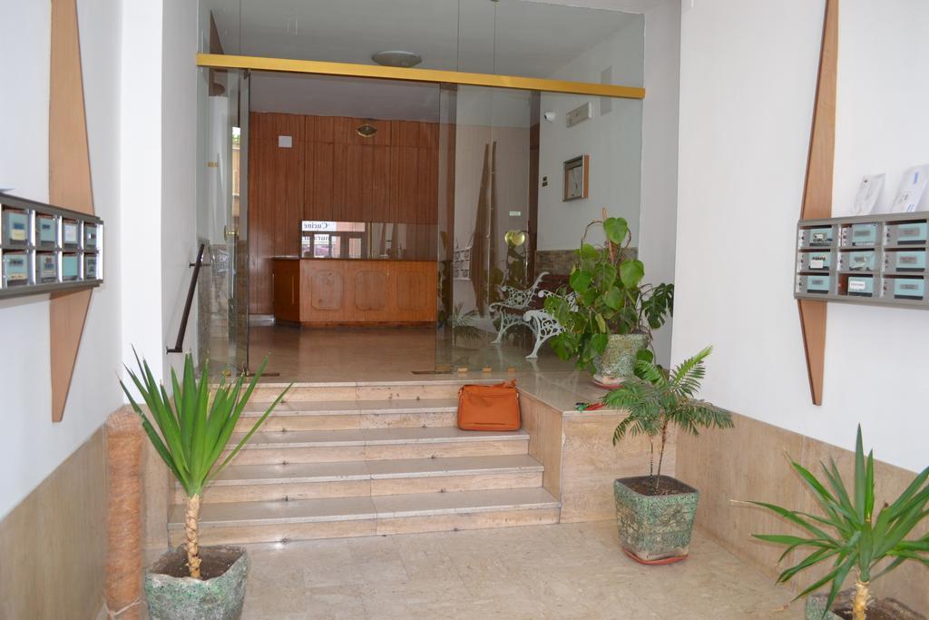 A Tre Passi Dal Centro Hotel Palermo Exterior photo